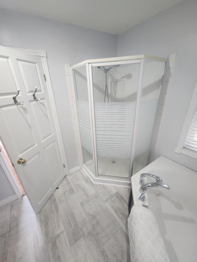 The Oaks Lake House Tichborne Екстер'єр фото